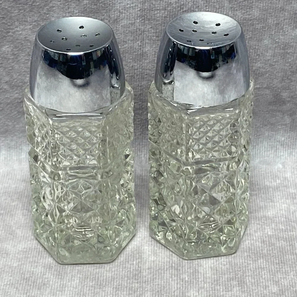 Vintage Wexford Pressed Glass Salt & Pepper Shakers With Chrome Plastic Tops